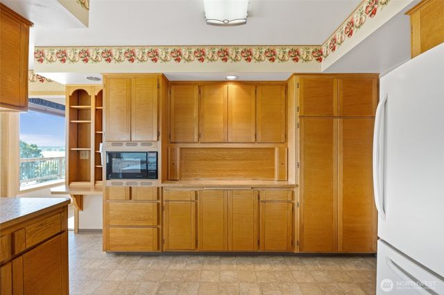 4926 Shorecrest Drive NE, Moses Lake, WA 98837