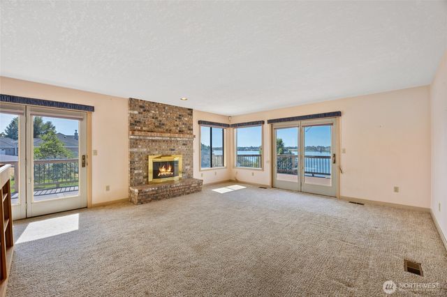 4926 Shorecrest Drive NE, Moses Lake, WA 98837