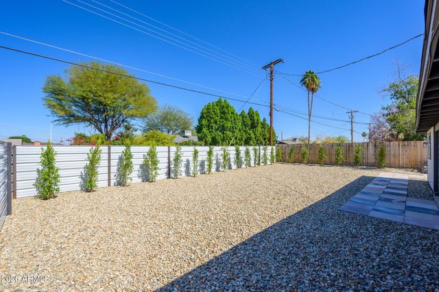 8702 E MONTE VISTA Road, Scottsdale, AZ 85257