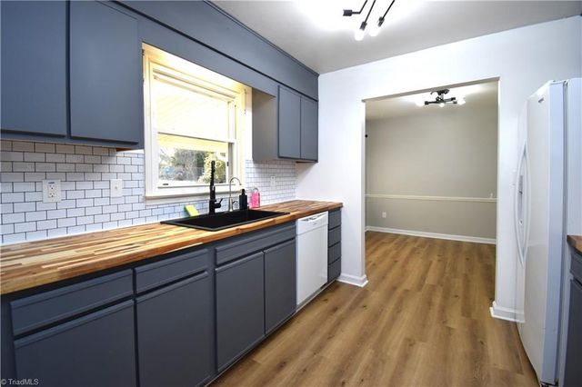 5107 Bayberry Lane, Greensboro, NC 27455