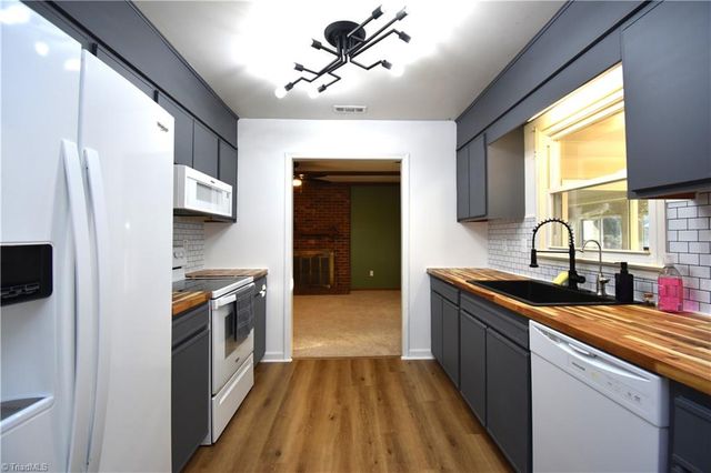 5107 Bayberry Lane, Greensboro, NC 27455