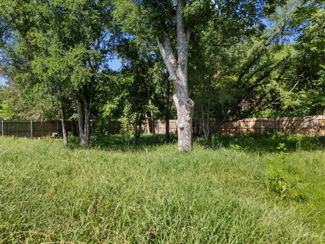 3802 College Street, Greenville, TX 75401