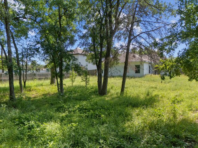 3802 College Street, Greenville, TX 75401