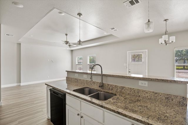 3802 College Street, Greenville, TX 75401