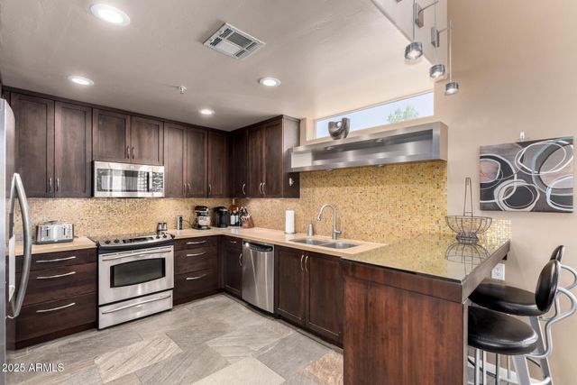 7400 E Gainey Club Drive Unit 203, Scottsdale, AZ 85258