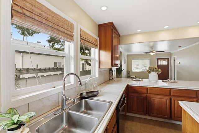 1218 Sally Street, Hollister, CA 95023