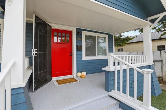 1218 Sally Street, Hollister, CA 95023