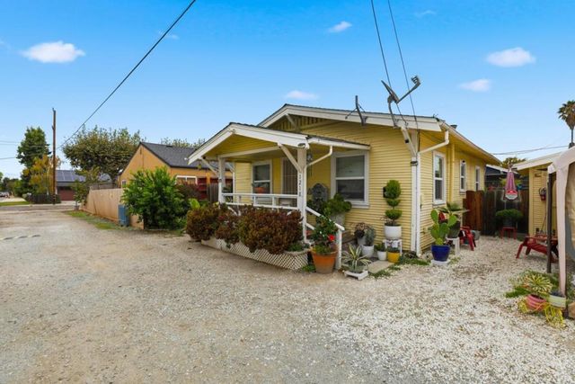 1218 Sally Street, Hollister, CA 95023