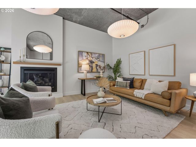 922 Nw 11TH Ave 106, Portland, OR 97209