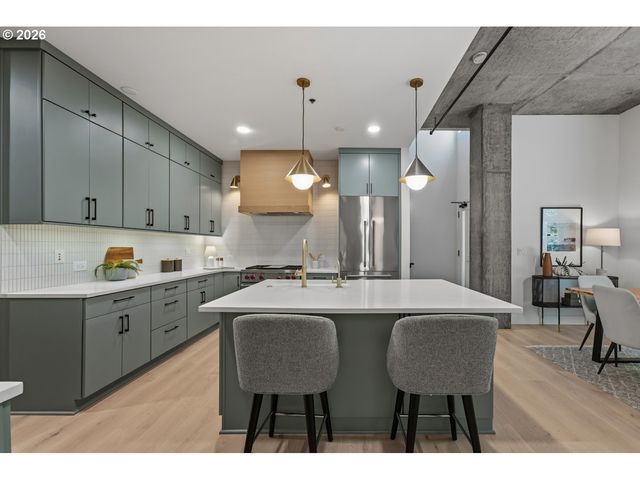922 Nw 11TH Ave 106, Portland, OR 97209
