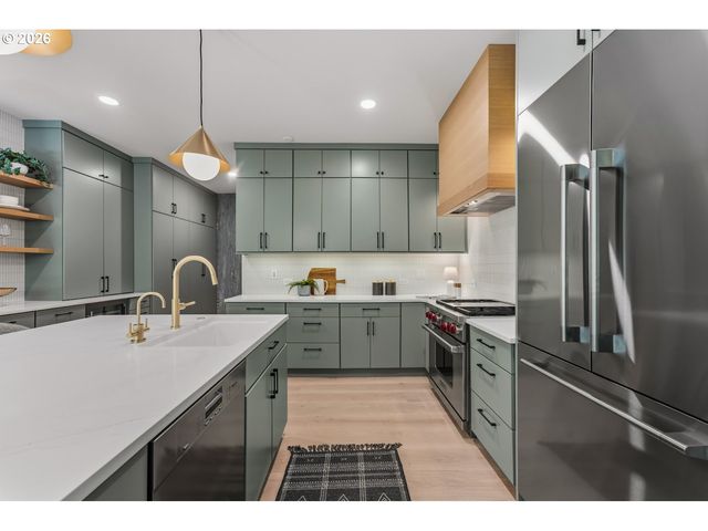 922 Nw 11TH Ave 106, Portland, OR 97209