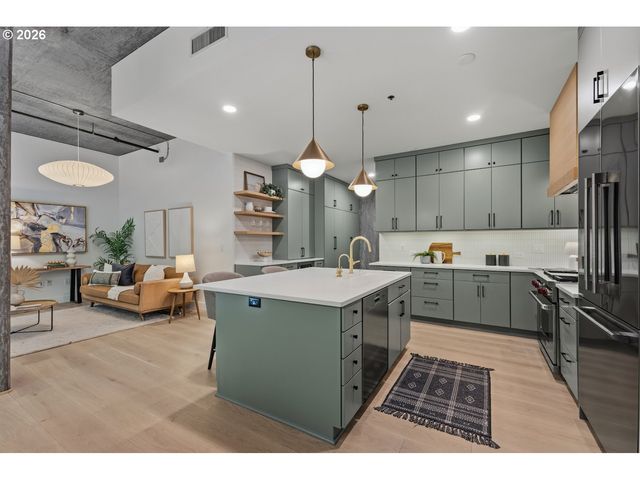 922 Nw 11TH Ave 106, Portland, OR 97209