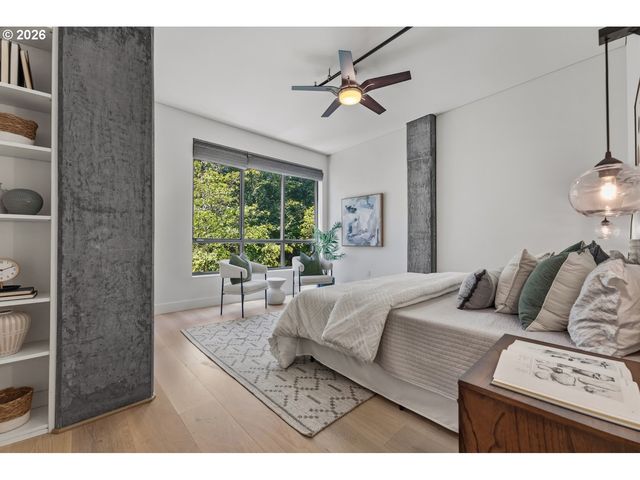 922 Nw 11TH Ave 106, Portland, OR 97209