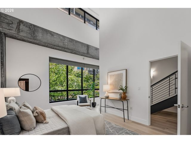 922 Nw 11TH Ave 106, Portland, OR 97209