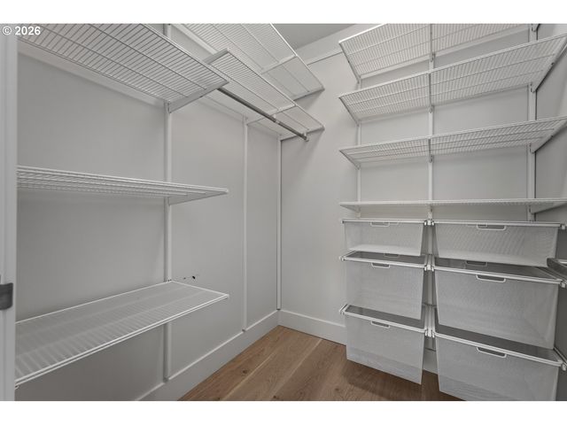 922 Nw 11TH Ave 106, Portland, OR 97209