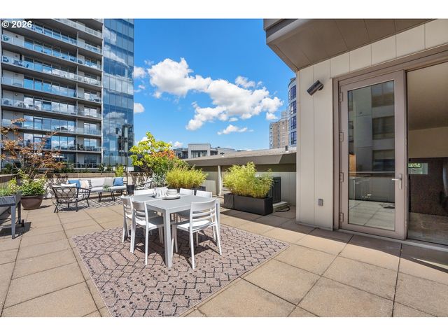 922 Nw 11TH Ave 106, Portland, OR 97209