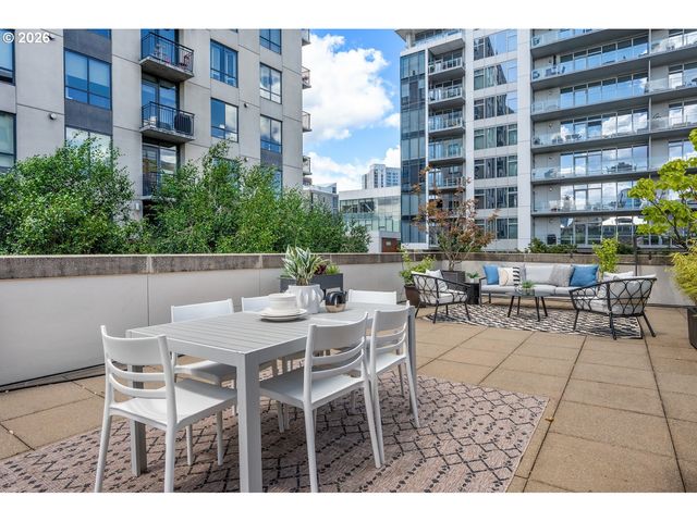 922 Nw 11TH Ave 106, Portland, OR 97209