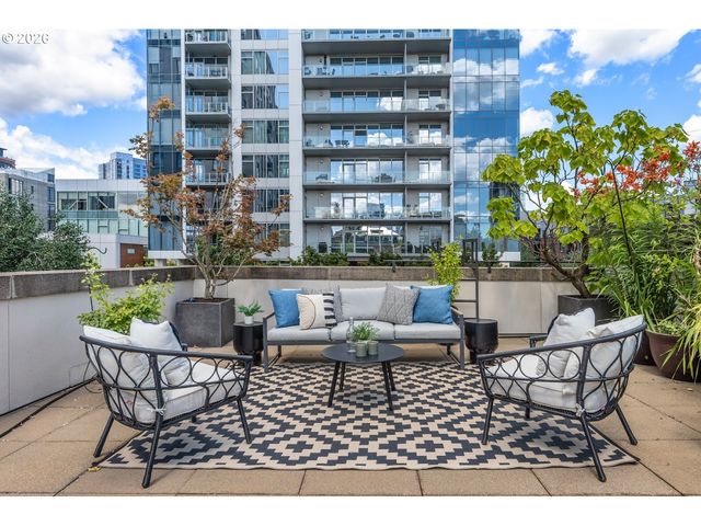 922 Nw 11TH Ave 106, Portland, OR 97209