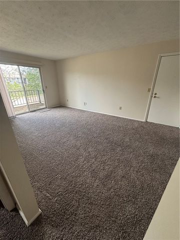 4527 Wilmington Pike 4, Kettering, OH 45440