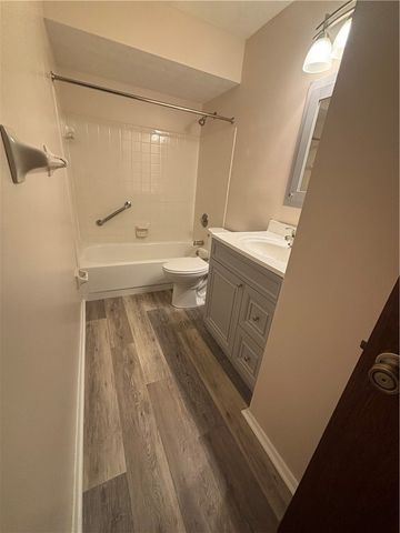 4527 Wilmington Pike 4, Kettering, OH 45440