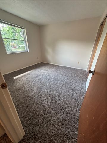 4527 Wilmington Pike 4, Kettering, OH 45440