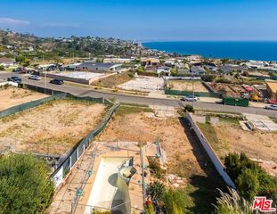 3619 Seahorn Drive, Malibu, CA 90265