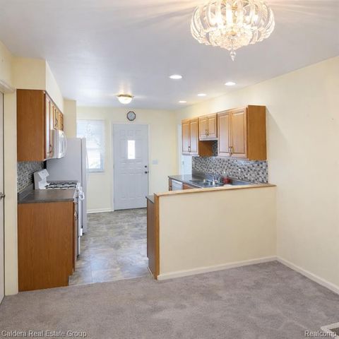 32600 Haggerty Drive, Roseville, MI 48066