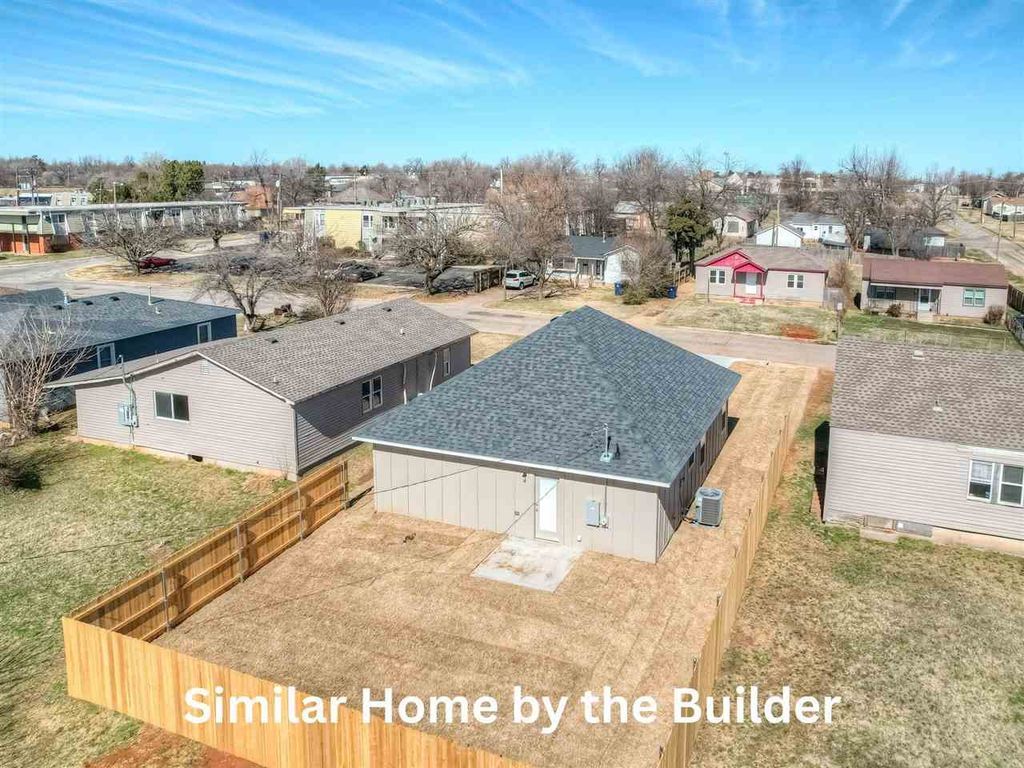 2712 SW I Ave, Lawton, OK 73505