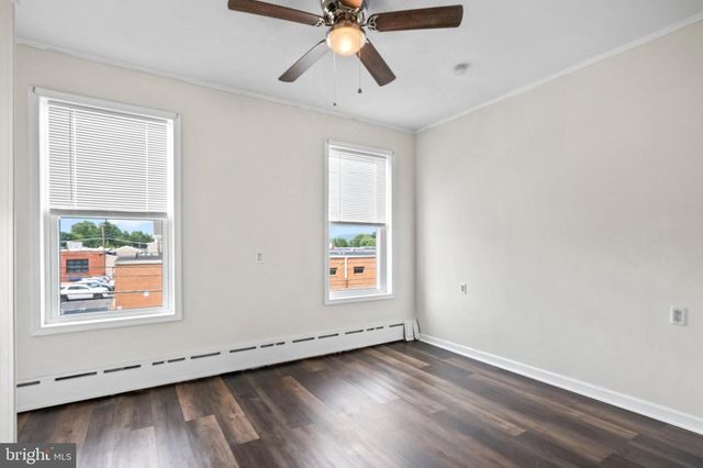 318 FRANKLIN ST, West Reading, PA 19611