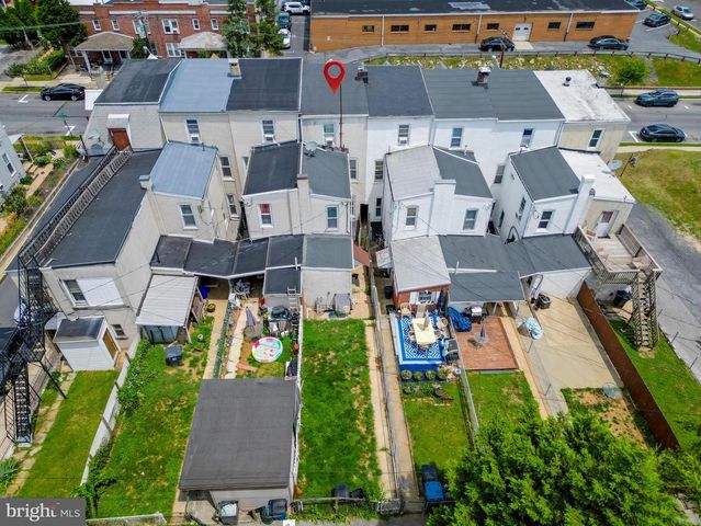 318 FRANKLIN ST, West Reading, PA 19611