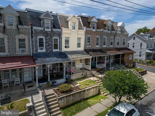 318 FRANKLIN ST, West Reading, PA 19611