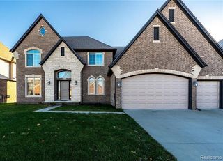 15342 Amberfield Drive, Macomb Township, MI 48042