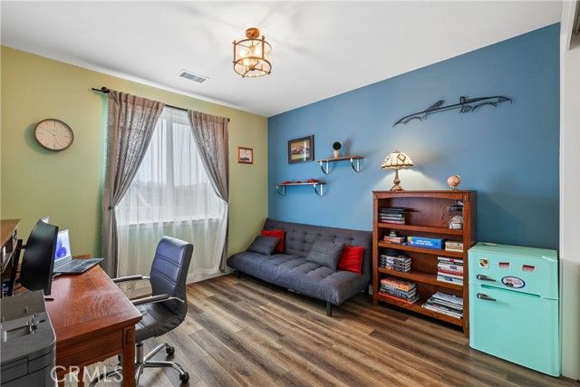 3530 Lakeside Village, Paso Robles, CA 93446