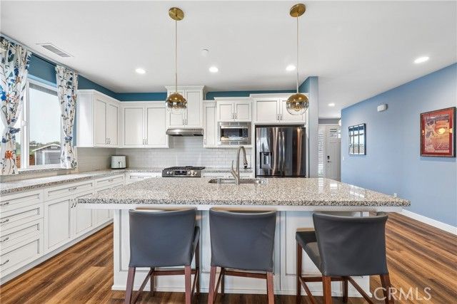 3530 Lakeside Village, Paso Robles, CA 93446