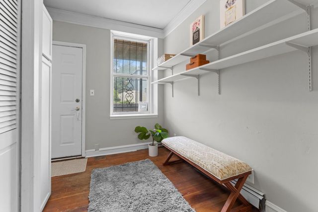 703 Laurel Avenue 1W, Saint Paul, MN 55104