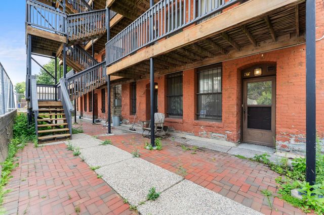 703 Laurel Avenue 1W, Saint Paul, MN 55104