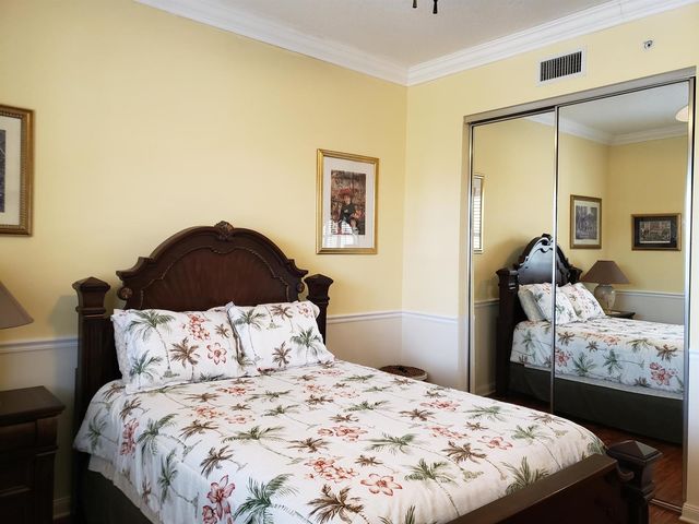 37 Harbour Isle Drive E 203, Fort Pierce, FL 34949