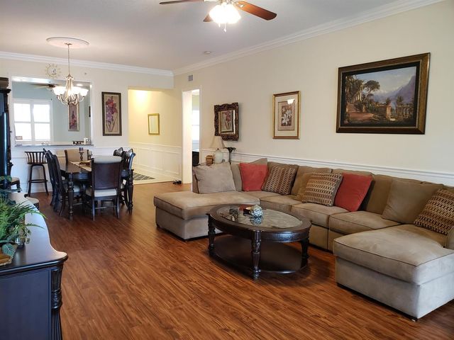 37 Harbour Isle Drive E 203, Fort Pierce, FL 34949