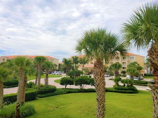 37 Harbour Isle Drive E 203, Fort Pierce, FL 34949