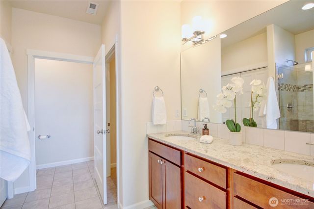 12779 Frazier Heights Loop, Burlington, WA 98233