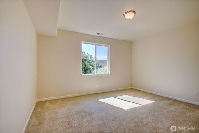 12779 Frazier Heights Loop, Burlington, WA 98233