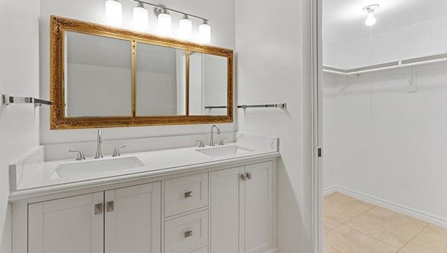 10821 N Military Trail Apt 19, Palm Beach Gardens, FL 33410
