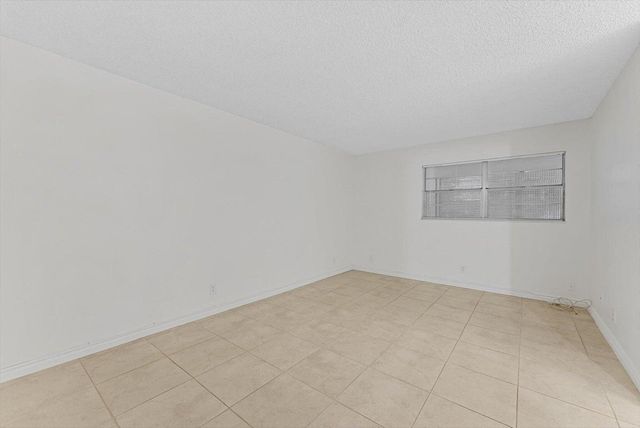 10821 N Military Trail Apt 19, Palm Beach Gardens, FL 33410