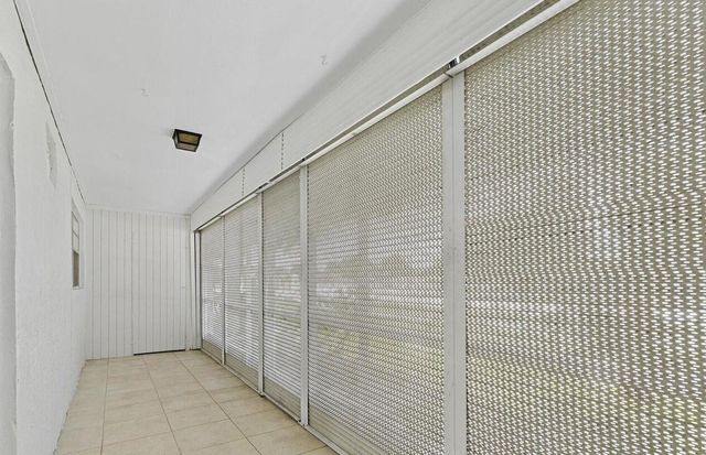 10821 N Military Trail Apt 19, Palm Beach Gardens, FL 33410