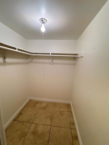 10821 N Military Trail Apt 19, Palm Beach Gardens, FL 33410