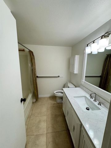 10821 N Military Trail Apt 19, Palm Beach Gardens, FL 33410