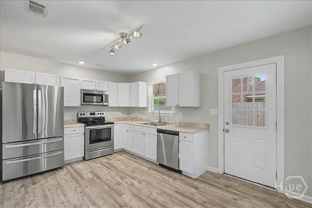 2204 Mason Drive, Savannah, GA 31404