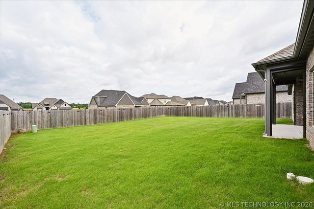 13702 S 21st Street East, Bixby, OK 74008