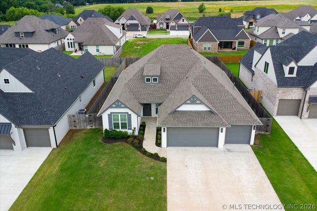 13702 S 21st Street East, Bixby, OK 74008