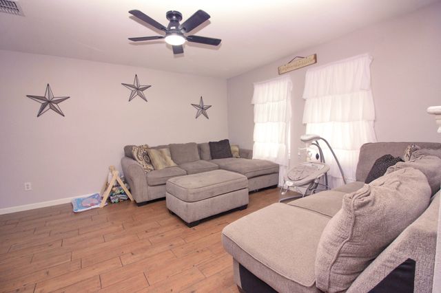 12609 Carpenter Lane, Rhome, TX 76078